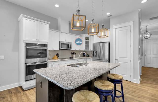 Elegant Three-Bed, Three-Bath Residence in Gated Hampton Lake - Call Today!