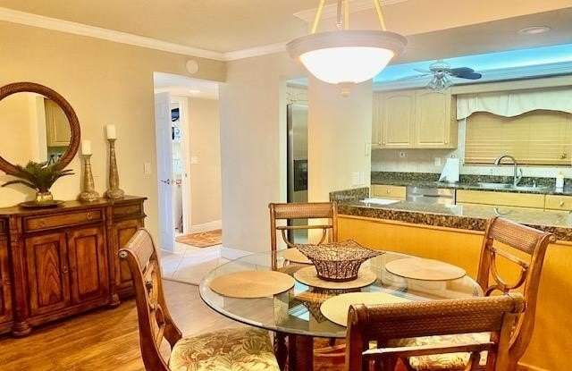 4200 Steamboat Bend unit: 403