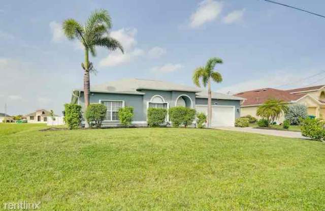 6 SW 33RD Pl - 6 Southwest 33rd Place, Cape Coral, FL 33991