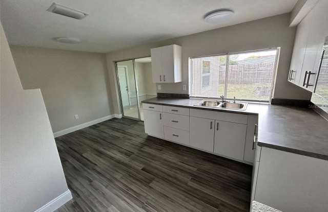 3341 WILTSHIRE DRIVE