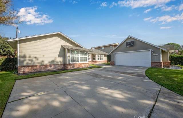 3301 Yellowtail Drive