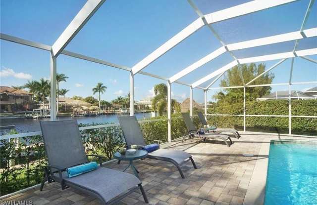 5402 SW 24th Place