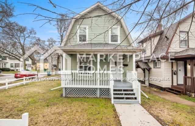 Photo of 1101 May St