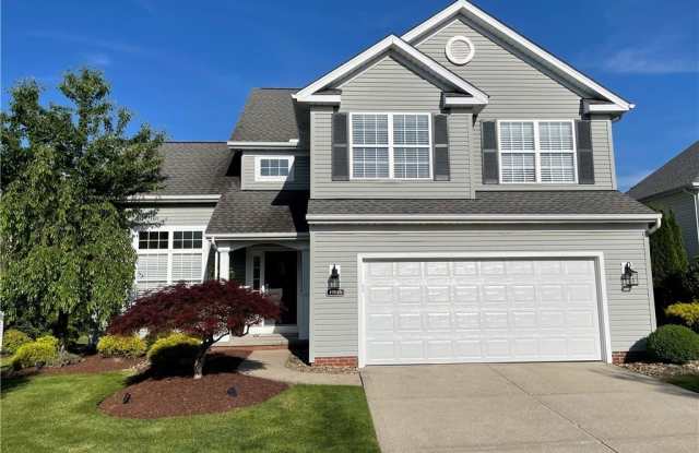 1305 Fieldstone Court