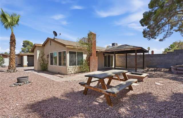 3971 Spring Leaf Drive