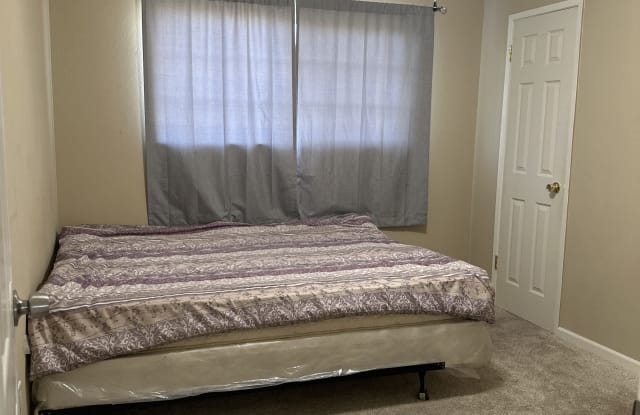 Manteca, CA Rooms for Rent –