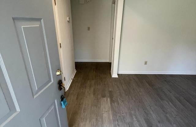 217 E Lakeridge Landing