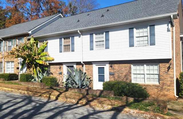 Photo of 1432 Dover Road