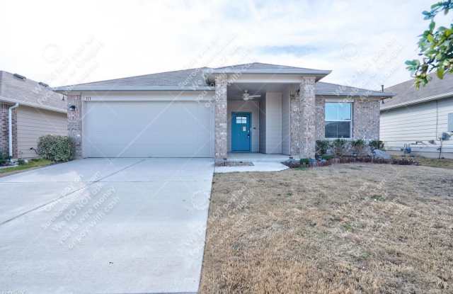 111 Groves Ln