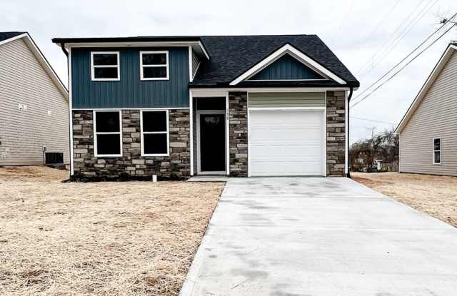 3 Bedroom 2 Full Bath HOUSE with GARAGE