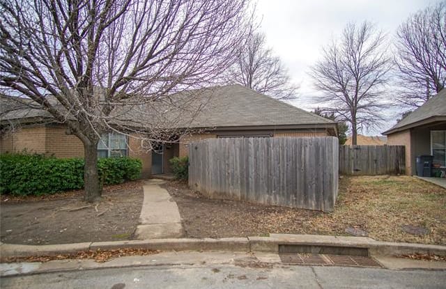 4716 S Fulton Place - 4716 S Fulton Pl, Tulsa, OK 74135