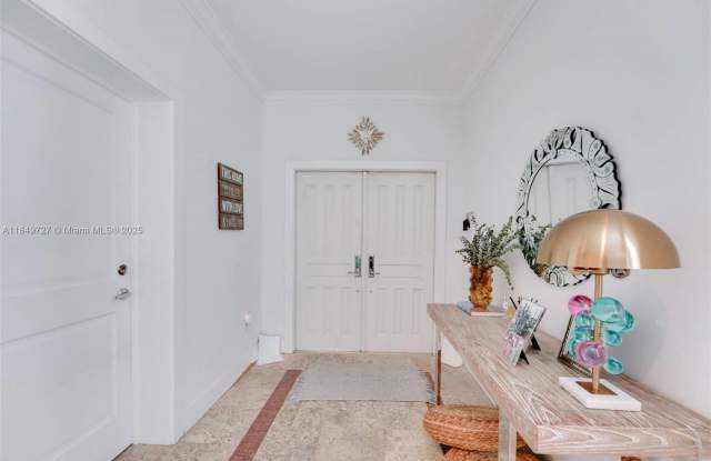 3062 New York Street