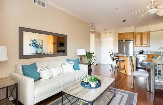 21345 Hawthorne Blvd # U175H