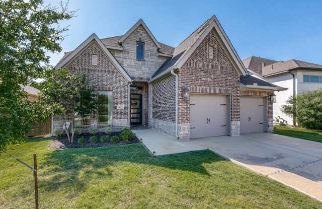 1022 Cadogan Squire