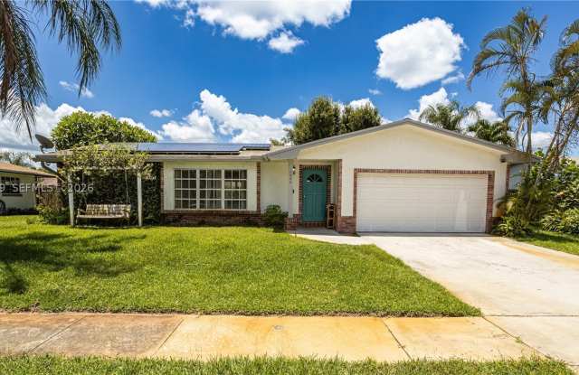 7940 NW 9th St