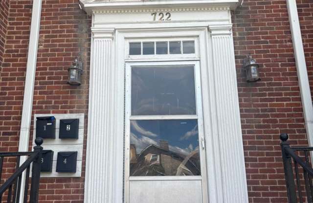 1 Bedroom 1 Bathroom, Quadruplex, Gas Heat,Window units for AC, Water Included in the rent.