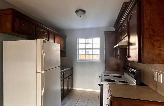 Photo of 817 S Michigan St