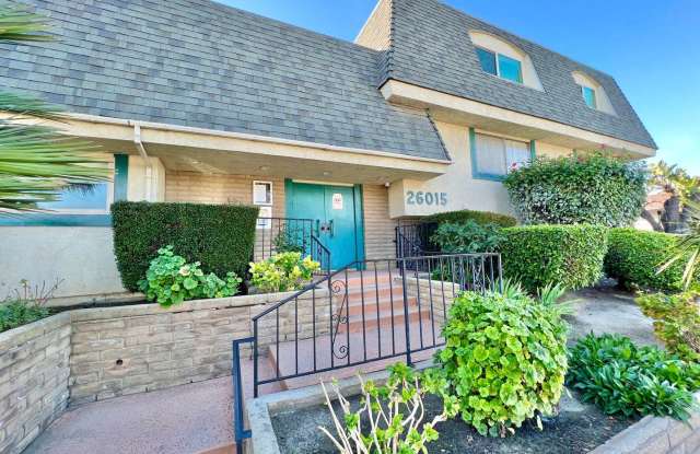 Upper Level Newly Upgraded Two Bedroom Condo - 26015 Narbonne Avenue, Lomita, CA 90717