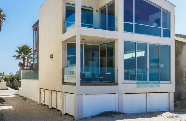 1013 Mandalay Beach Rd