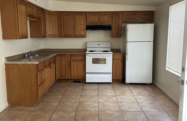 Photo of 540 S Ocotillo Dr