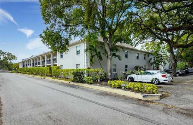 Photo of 5221 BAYSHORE BOULEVARD