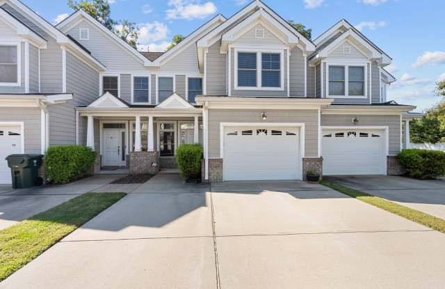 Photo of Spacious Condo in Norfolk