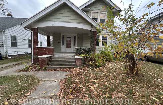 3 Bed 1 Bath Home is West Toledo Library Neighborhood