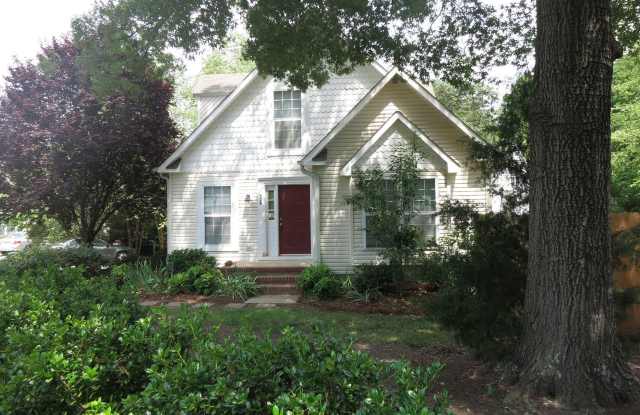 Photo of 308 Davie Road