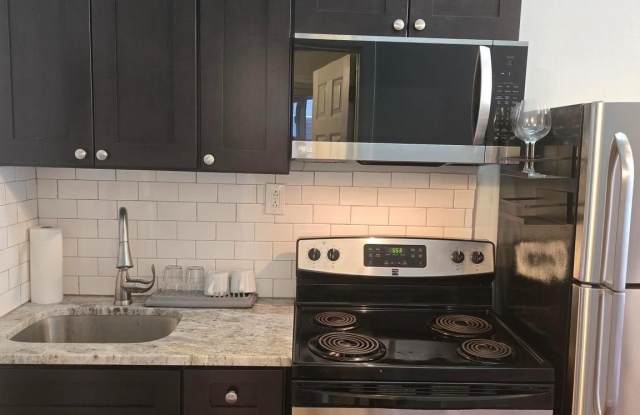 521 S 41ST Street unit: 1B