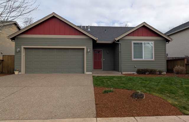 Great 3bed/2 bath home with solid surface flooring!