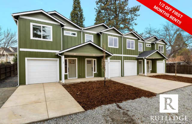 Jacksonville Townhome!  Private End Unit