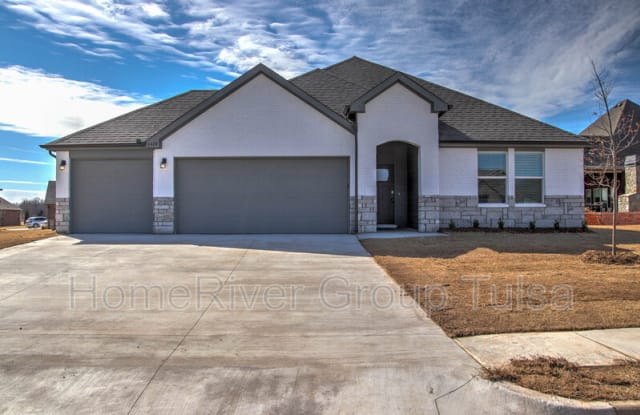 11424 S 282nd East Ave - 11424 S 282nd East Ave, Coweta, OK 74429