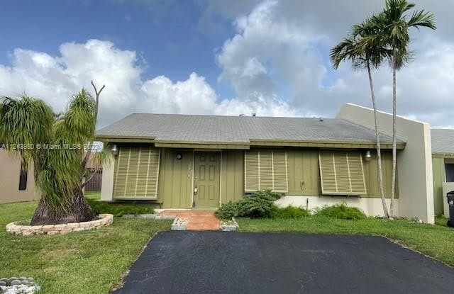 11942 SW 122nd Pl - 11942 Southwest 122nd Place, The Crossings, FL 33186