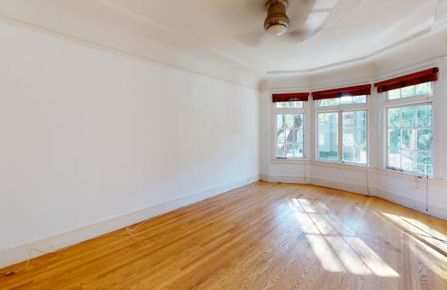 Photo of 940 Hayes Street