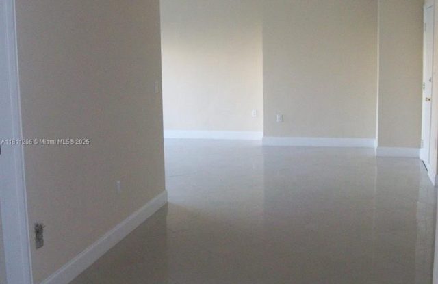 10001 W Bay Harbor Dr