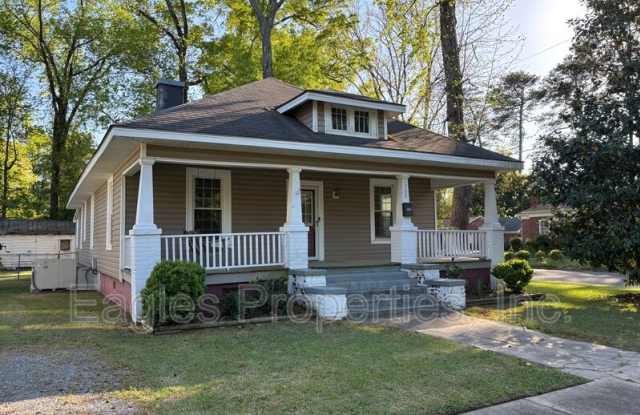 1300 Evergreen Avenue