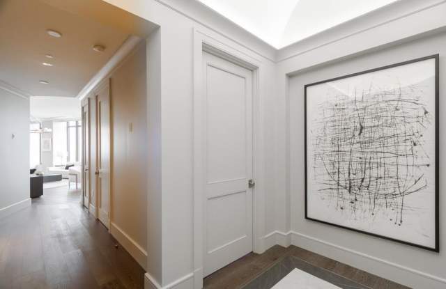 3376 Peachtree Road NE unit: 33A