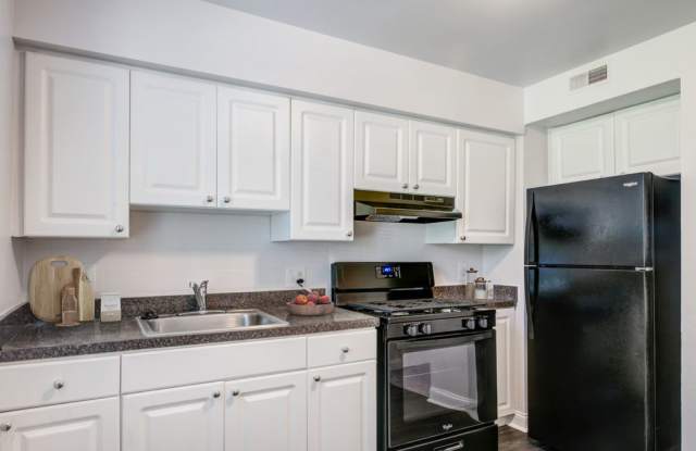 Melrose Station Apartments