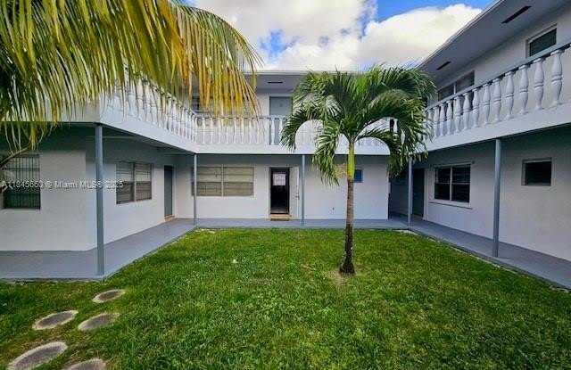 Photo of 5112 Hollywood Blvd