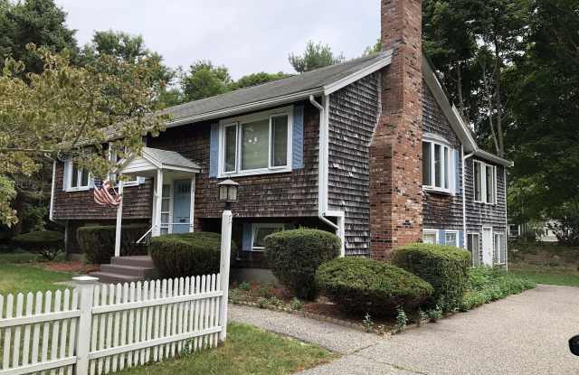 Refreshed 3Br / 2 Ba Home near Plymouth Downtown / Harbor