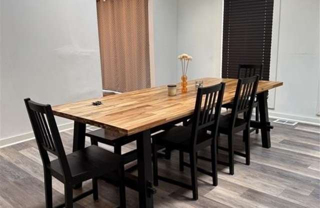 1014 Curran Street NW