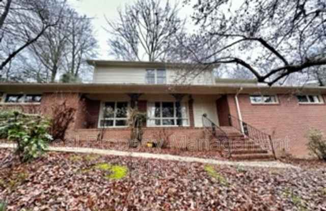 3320 Sandhurst Road