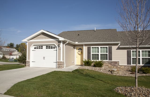 Photo of Redwood Cuyahoga Falls