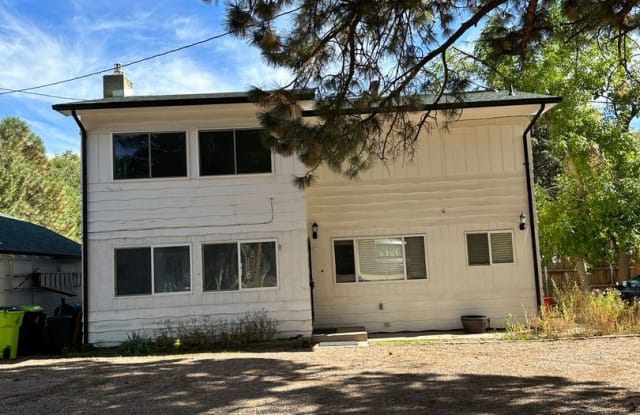 332 Manitou Ave - 332 Manitou Avenue, Manitou Springs, CO 80829