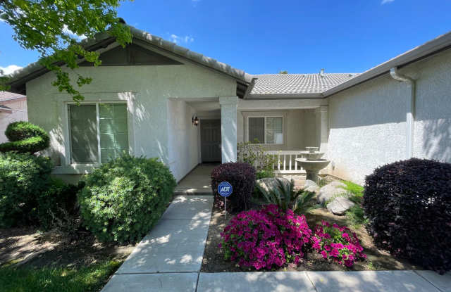 Lovely NW Visalia home coming soon!