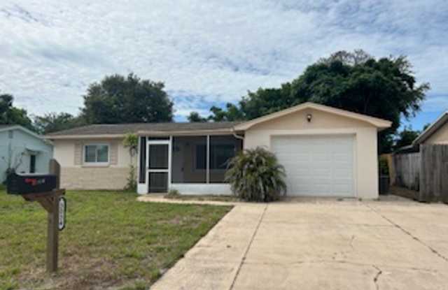 Photo of 2/1 available now