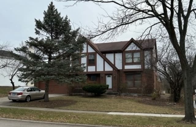 841 S Elm Street - 841 South Elm Street, Palatine, IL 60067