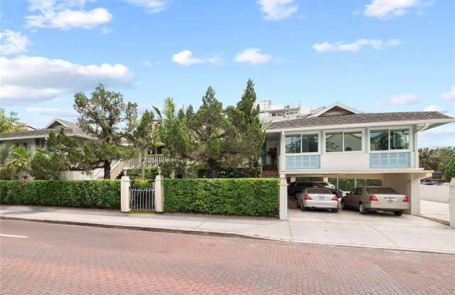 Photo of 101 S INTERLACHEN AVENUE