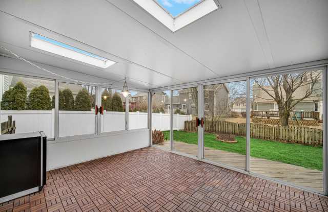 1901 Cambridge Drive