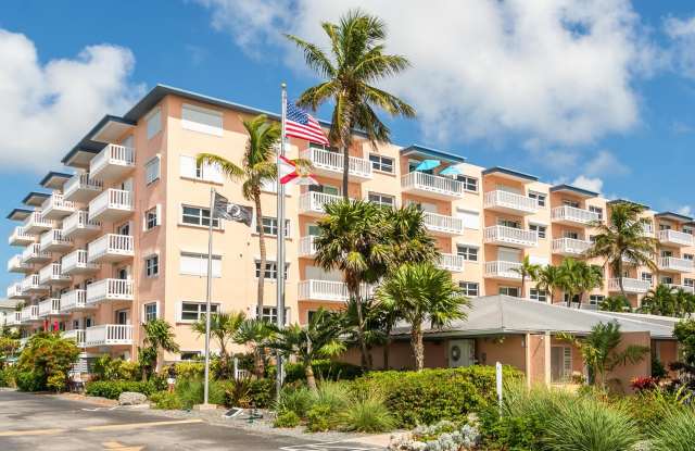 Photo of 2601 S Roosevelt Blvd